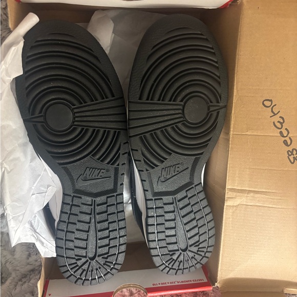 NEW Nike Panda Dunk Low Black and White Men's Sneakers Size 8.5 Women’s Size 10 - Picture 6 of 6